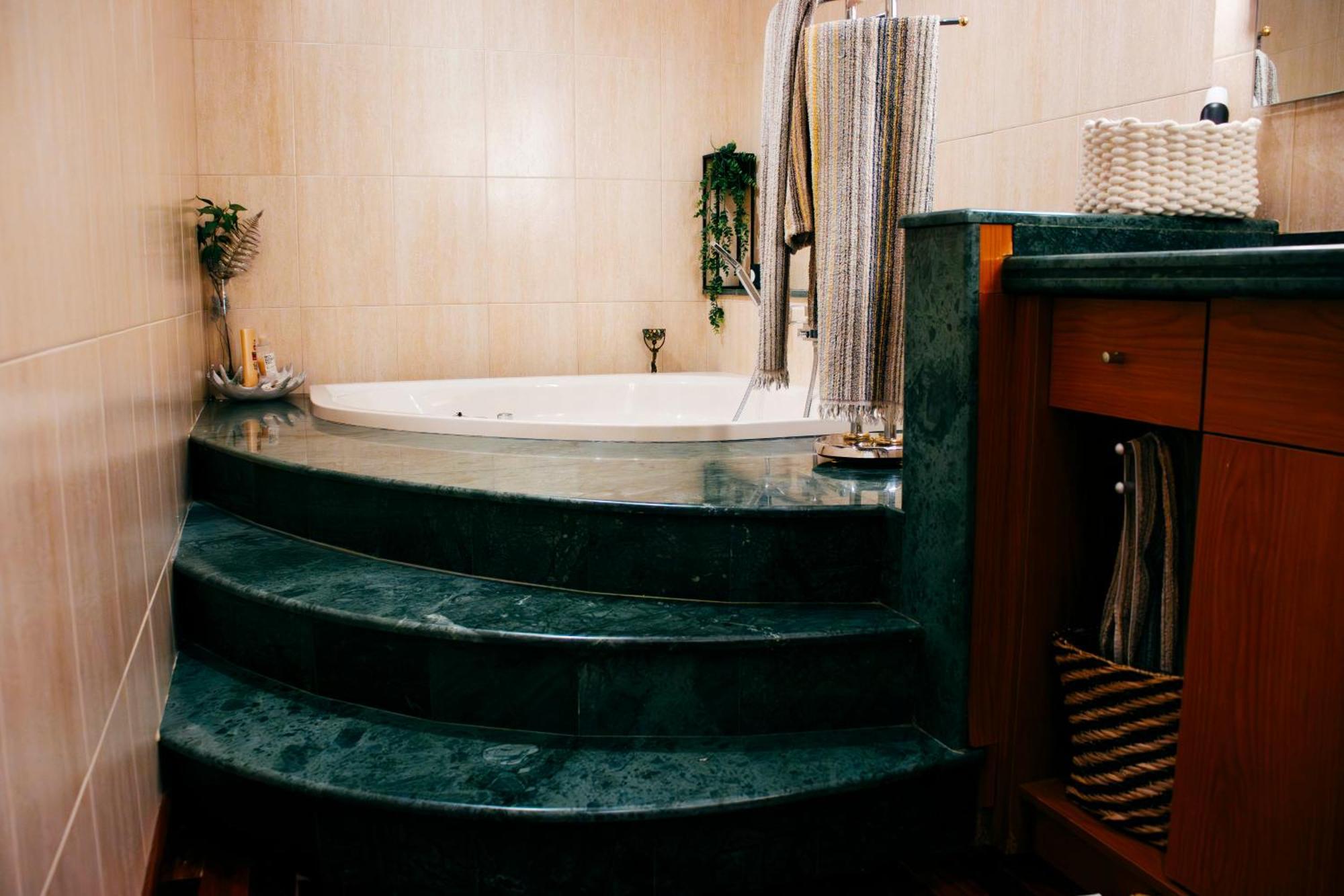 Apartamento Atico-Spa Saint Barbara Bagian luar foto