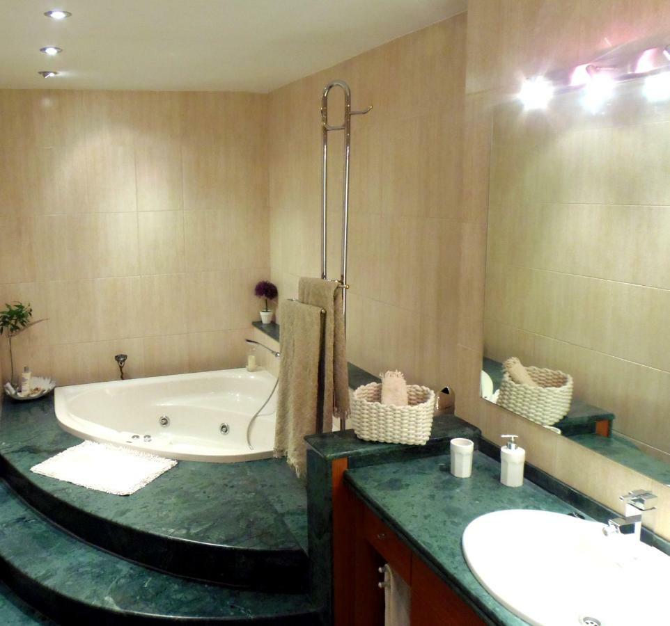 Apartamento Atico-Spa Saint Barbara Bagian luar foto